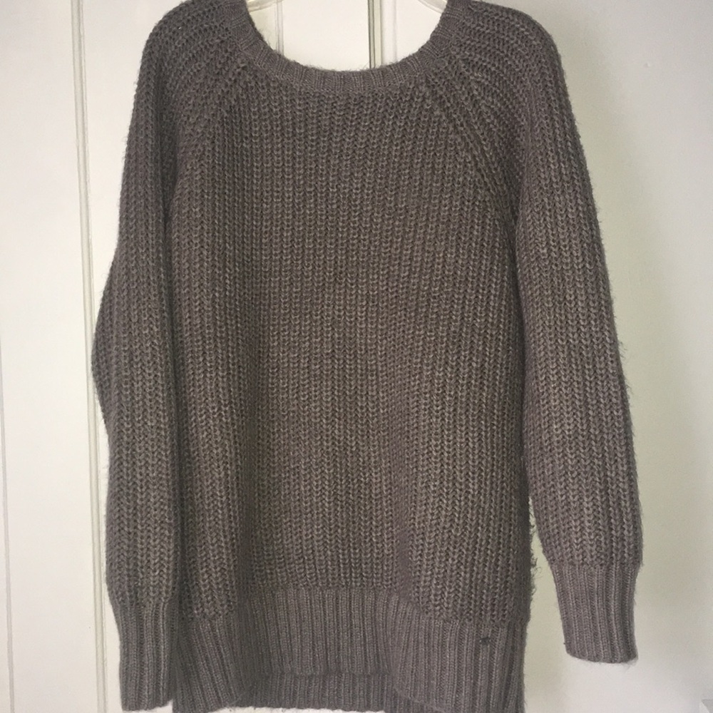 American eagle sweater